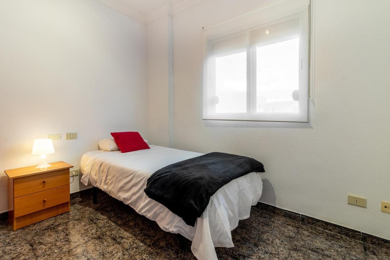 Flatguest Cicer - 3Bdr + Balcony + Beach Las Palmas de Gran Canaria Exterior foto